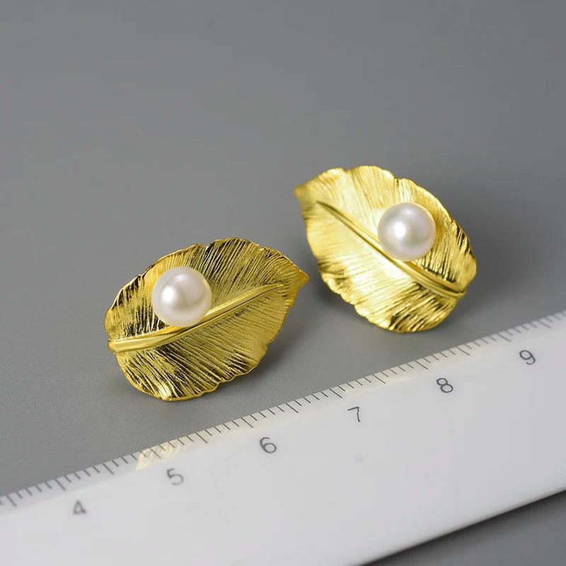 Boucles d'oreilles perle sur feuille nouvelle | Argent 925 détails plaqué Or 18K